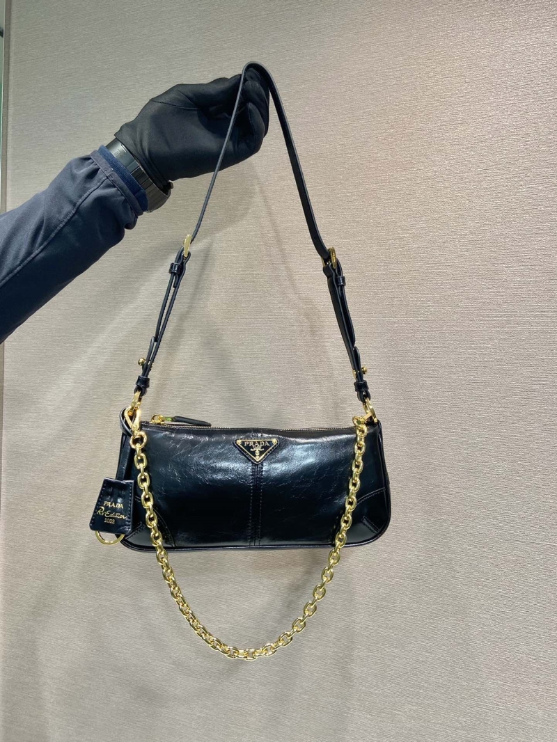 Pra*a hobo bags